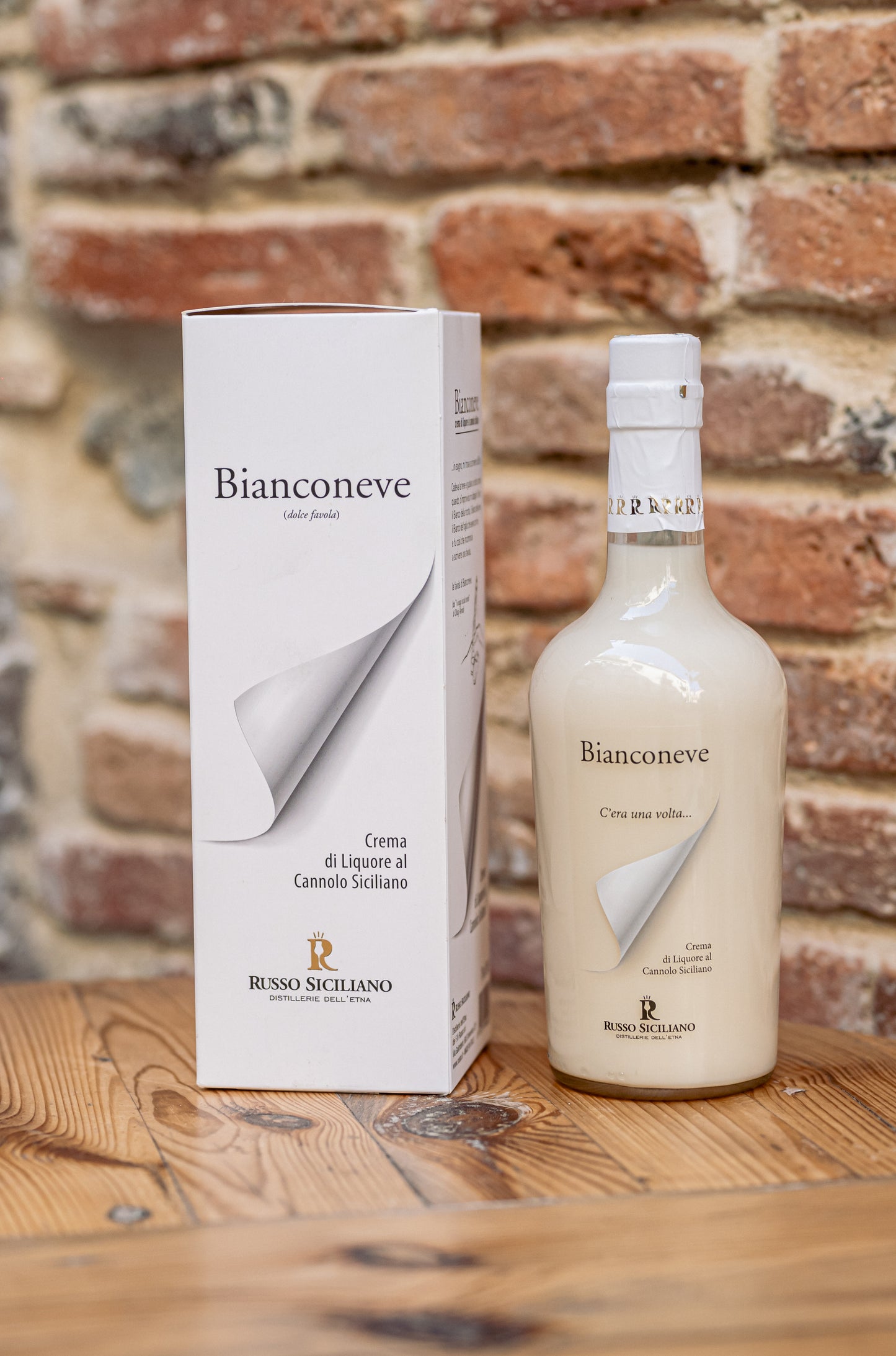 BIANCONEVE 17% - Sicilian Cannolo Liqueur